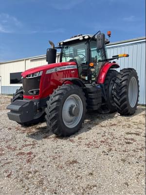 2019 Massey Ferguson 7724S Image