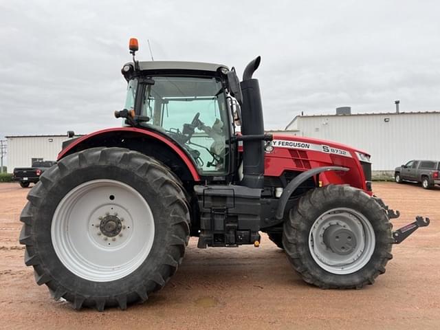 Image of Massey Ferguson 8732S equipment image 3