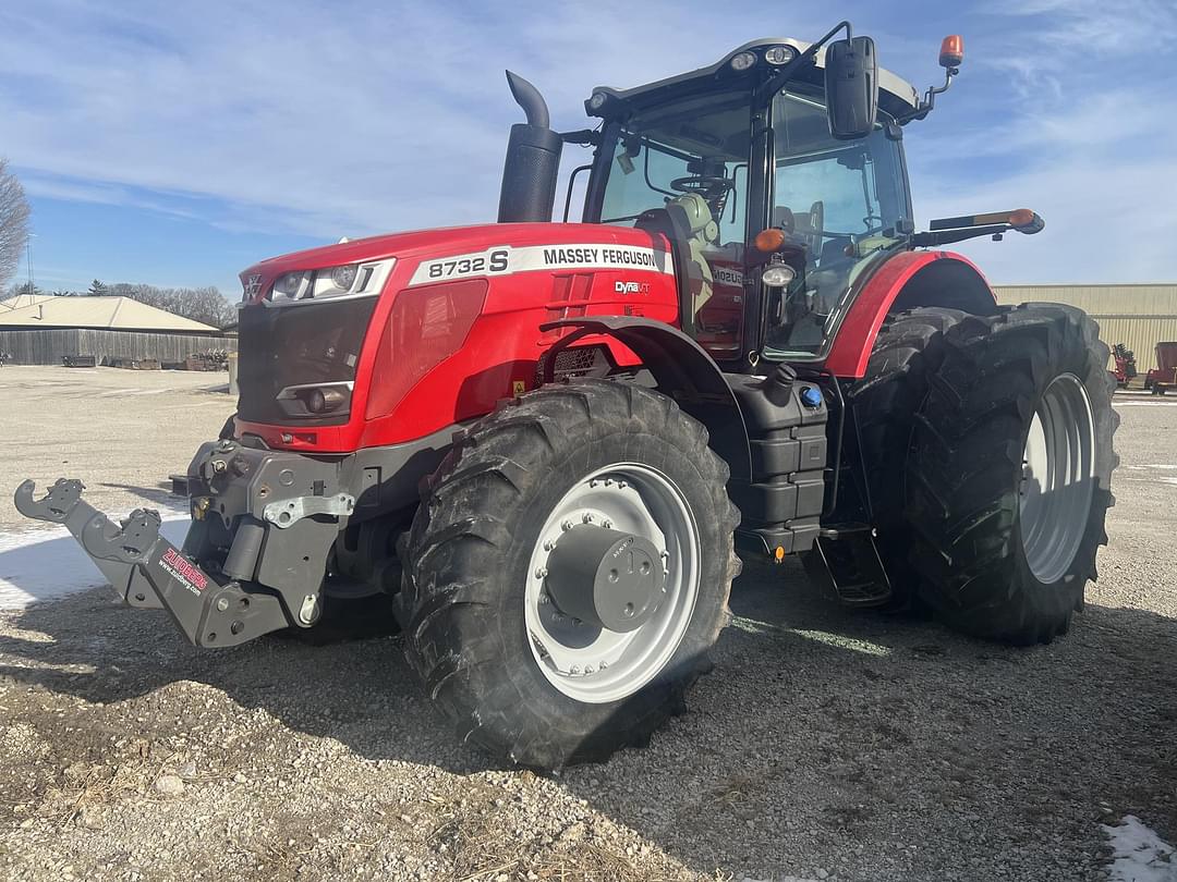 Image of Massey Ferguson 8732S Image 0