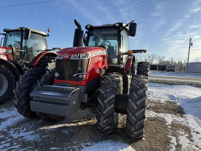 Image of Massey Ferguson 8737S equipment image 2