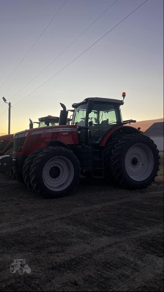 Image of Massey Ferguson 8737S equipment image 3