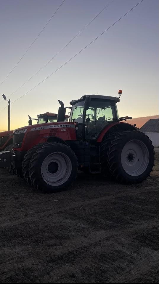 Image of Massey Ferguson 8737S equipment image 3