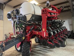 2019 White 9831 Image