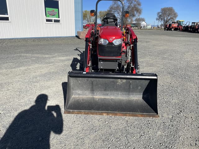 Image of Massey Ferguson GC1723E equipment image 4