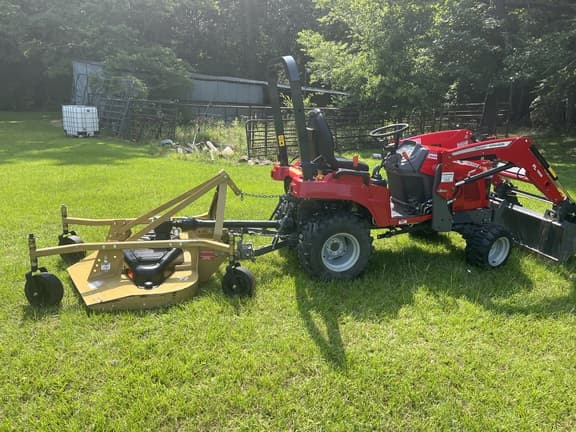 Image of Massey Ferguson GC1723E equipment image 2
