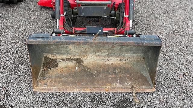 Image of Massey Ferguson GC1723E equipment image 3