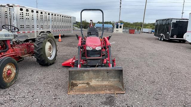 Image of Massey Ferguson GC1723E equipment image 1