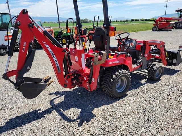 Image of Massey Ferguson GC1723E equipment image 2