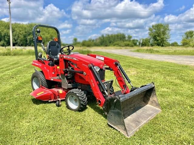 Image of Massey Ferguson GC1725M equipment image 1