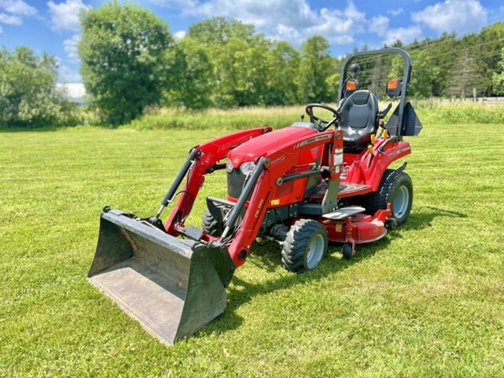 2019 Massey Ferguson GC1725M Equipment Image0