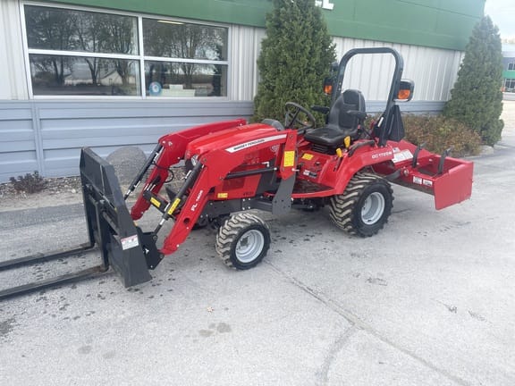 Main image Massey Ferguson GC1725M