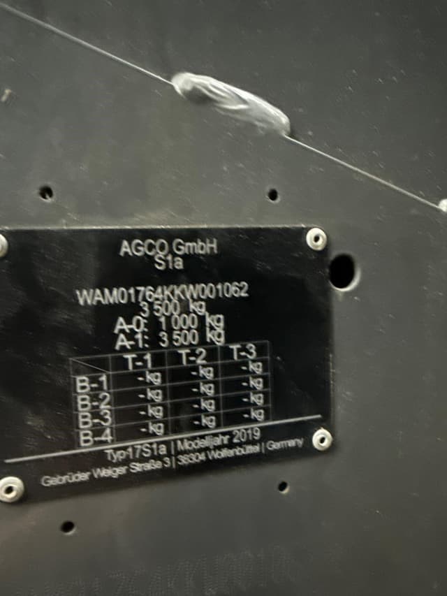 Image of Massey Ferguson RB4180V equipment image 1