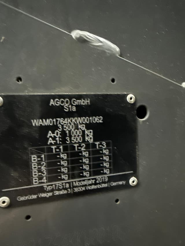 Image of Massey Ferguson RB4180V equipment image 1