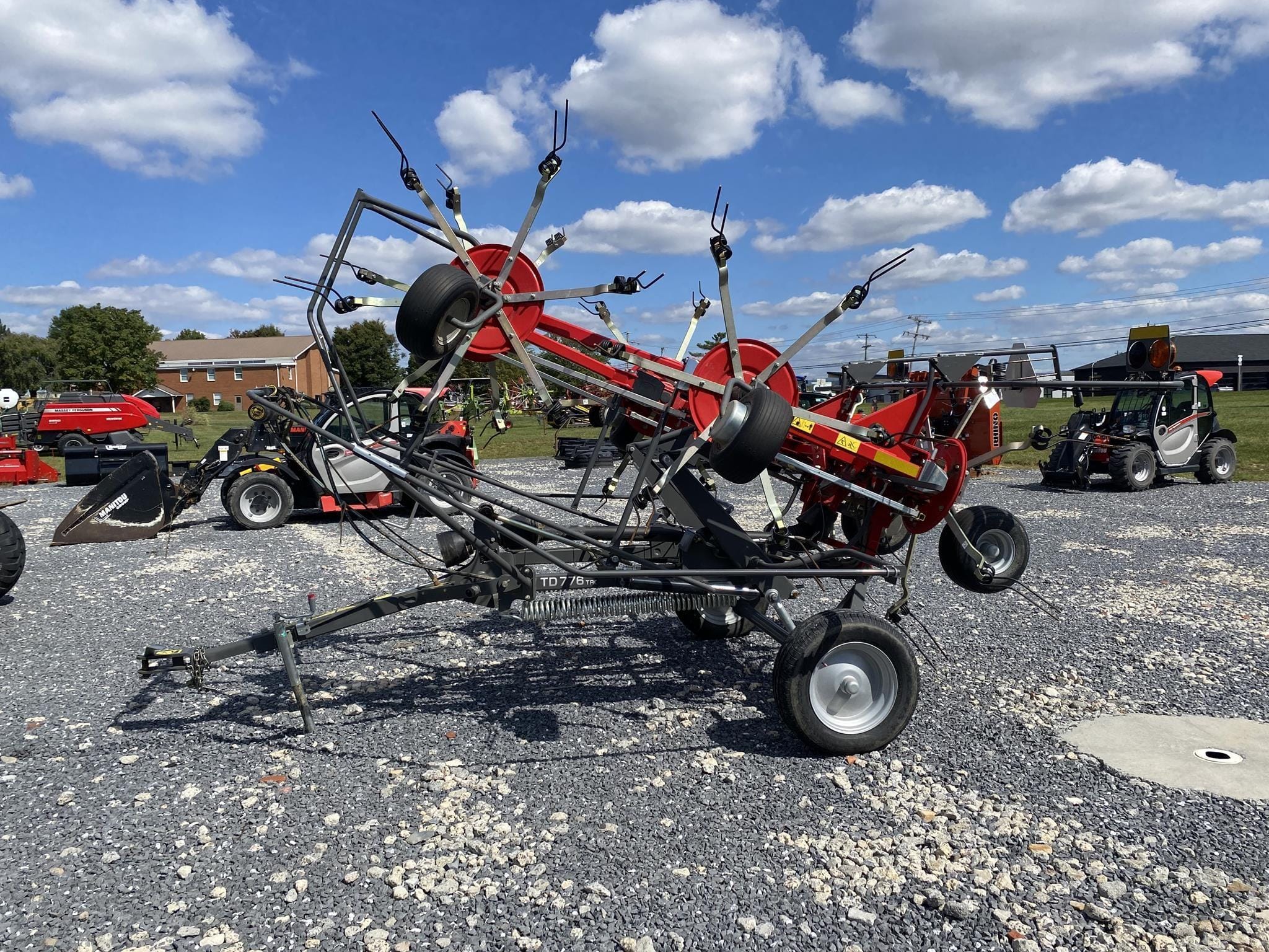 2019 Massey Ferguson TD776TRC Equipment Image0