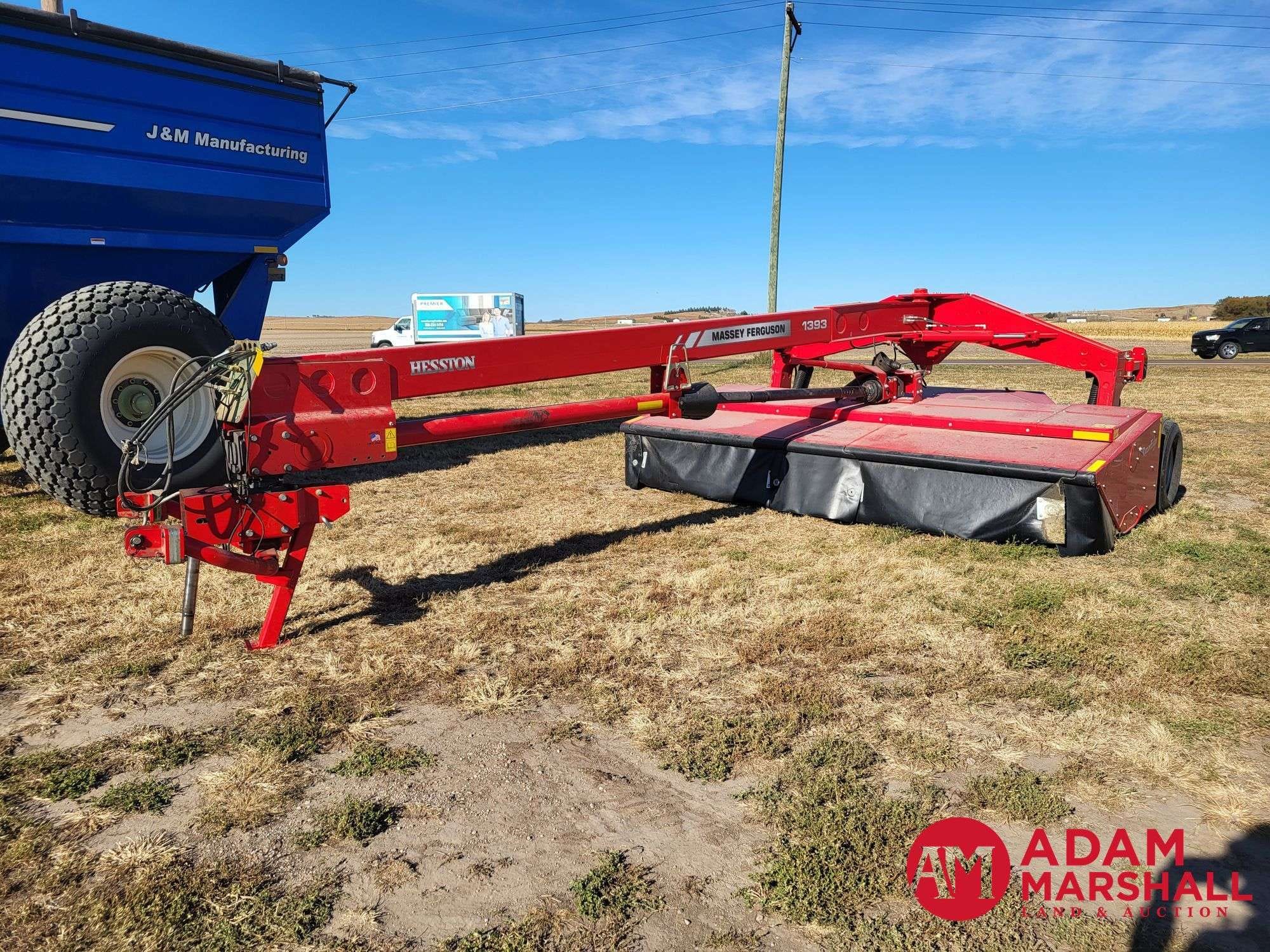 2019 Massey Ferguson 1393 Equipment Image0