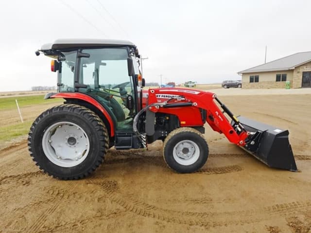 Image of Massey Ferguson 1760M equipment image 1
