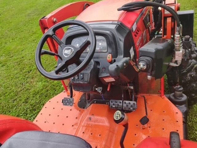 Image of Kioti DK5010 equipment image 3