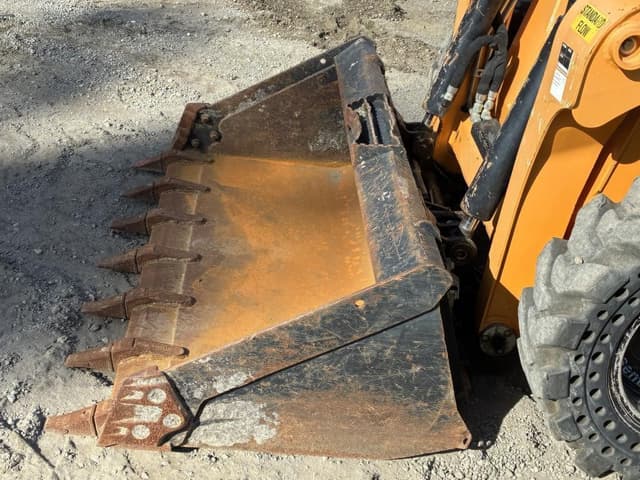 Image of Mustang 1650R equipment image 4