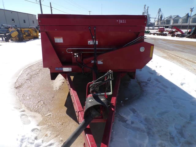 Image of New Holland 195 equipment image 2