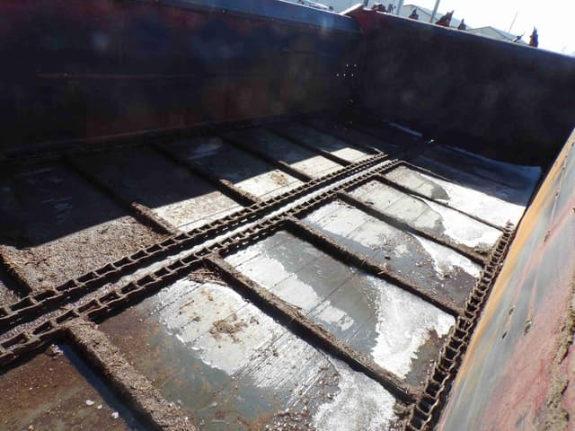 Image of New Holland 195 equipment image 4