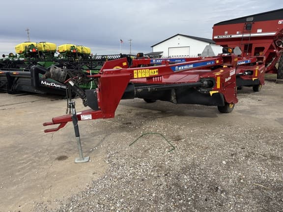 Image of New Holland 210 equipment image 1