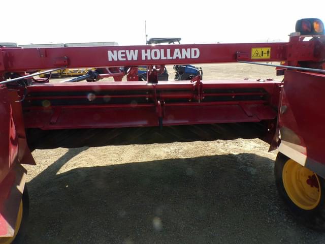 Image of New Holland 210 equipment image 4