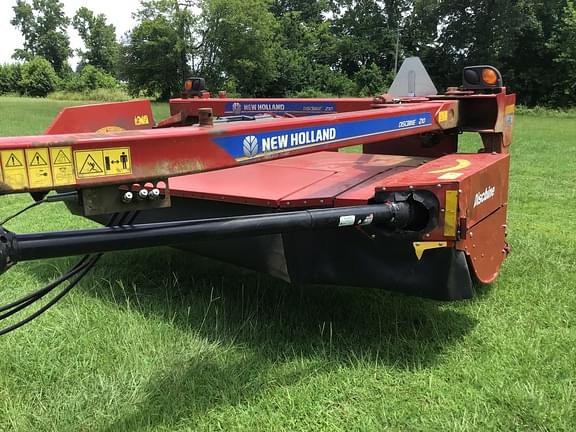 Image of New Holland 210 equipment image 1