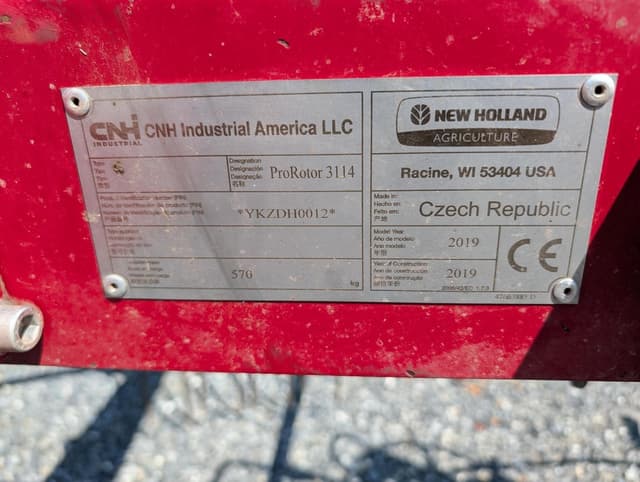 Image of New Holland 3114 equipment image 4