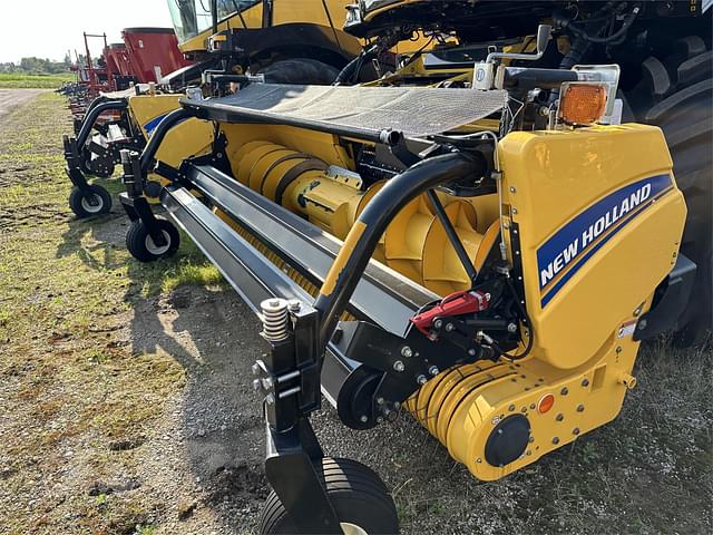 Image of New Holland 380FP equipment image 2