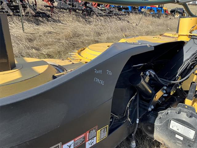 Thumbnail image New Holland 750BFIN 18