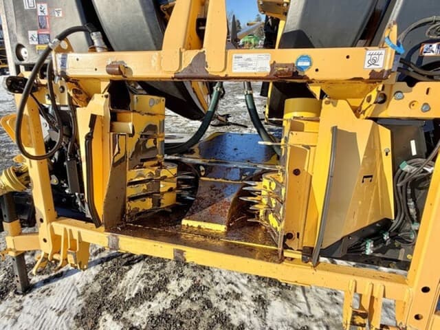 Image of New Holland 900BFI equipment image 3