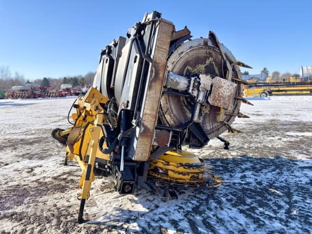 Image of New Holland 900BFI equipment image 2