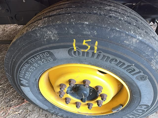 Image of New Holland Stack Cruiser 102 equipment image 4