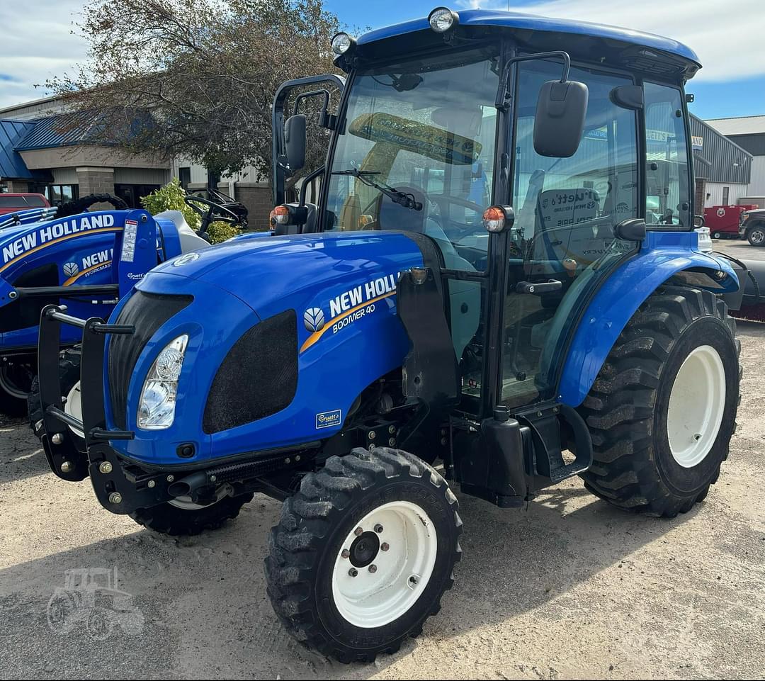 Image of New Holland Boomer 40 Primary image