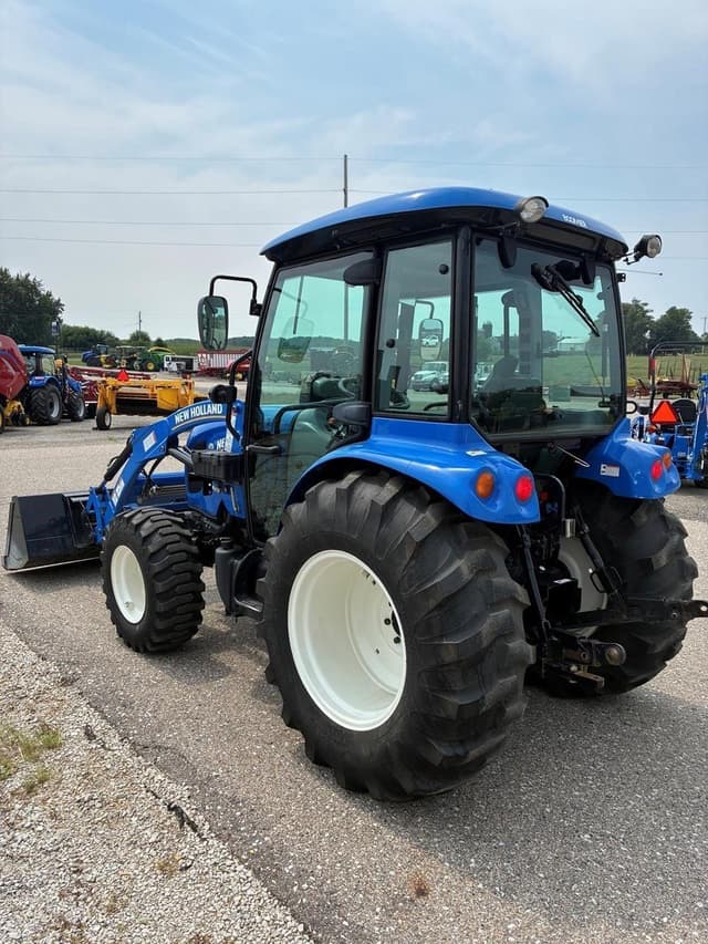Image of New Holland Boomer 45 equipment image 3