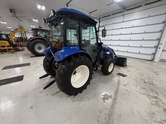 Image of New Holland Boomer 50 equipment image 4