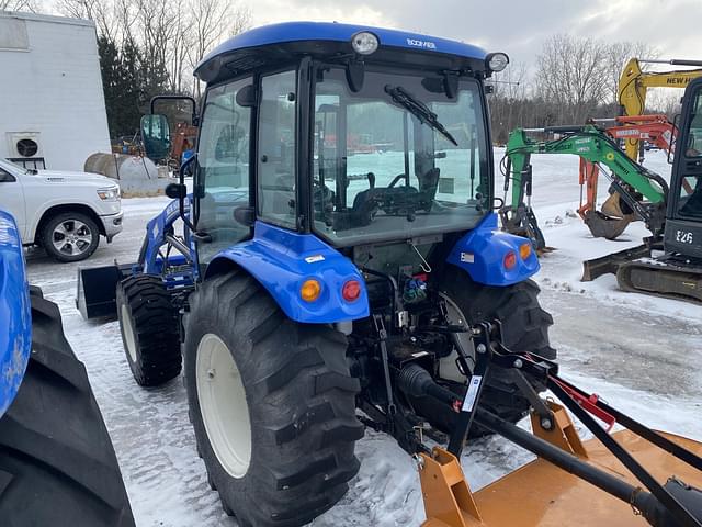 Image of New Holland Boomer 50 equipment image 3