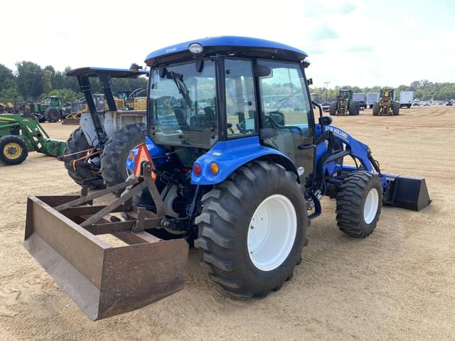 Image of New Holland Boomer 55 equipment image 2