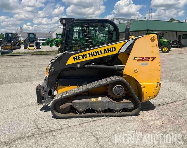 Image of New Holland C227 equipment image 1