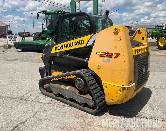 Image of New Holland C227 equipment image 2