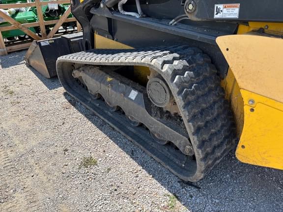 Image of New Holland C232 equipment image 2