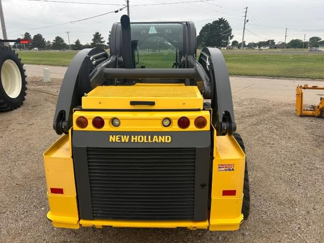 Image of New Holland C232 equipment image 3
