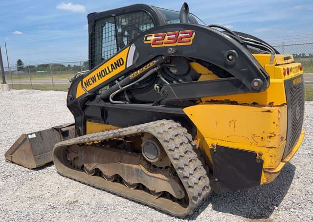 Image of New Holland C232 equipment image 4