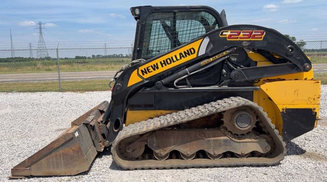 Image of New Holland C232 equipment image 2