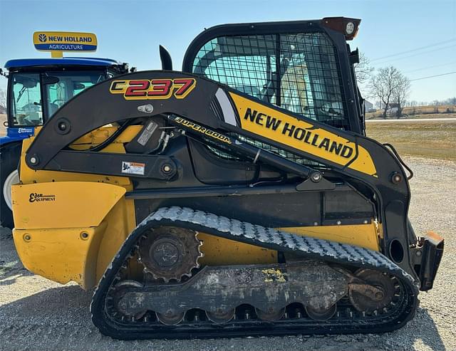 Image of New Holland C237 equipment image 4