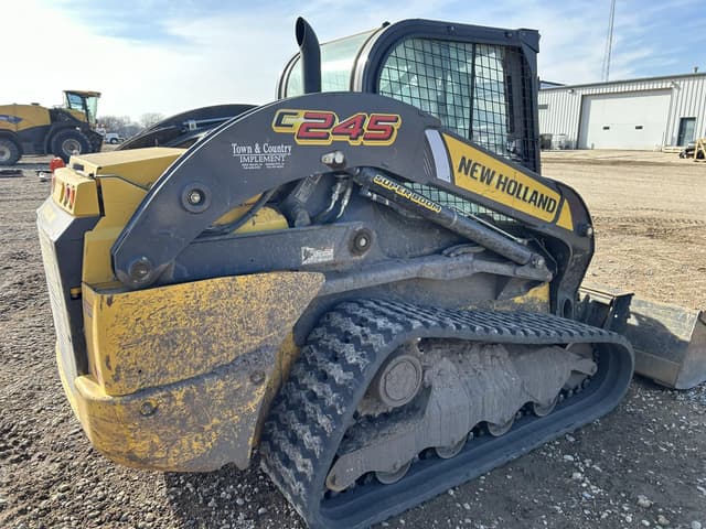 Image of New Holland C245 equipment image 1