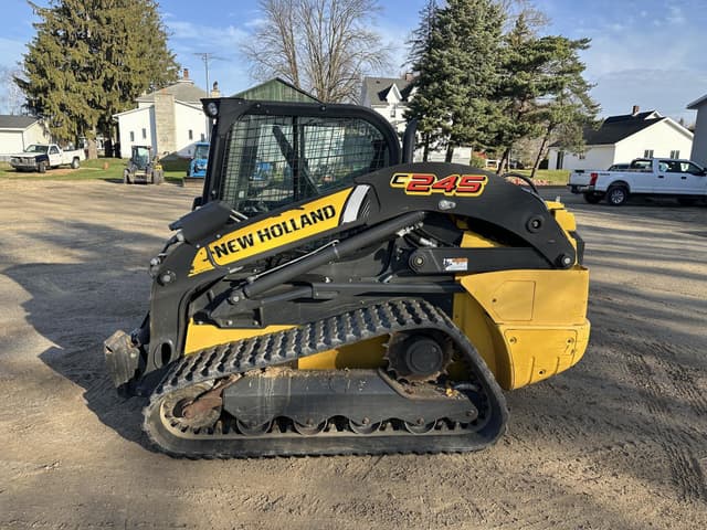 Image of New Holland C245 equipment image 1