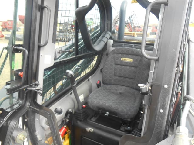 Image of New Holland C245 equipment image 3