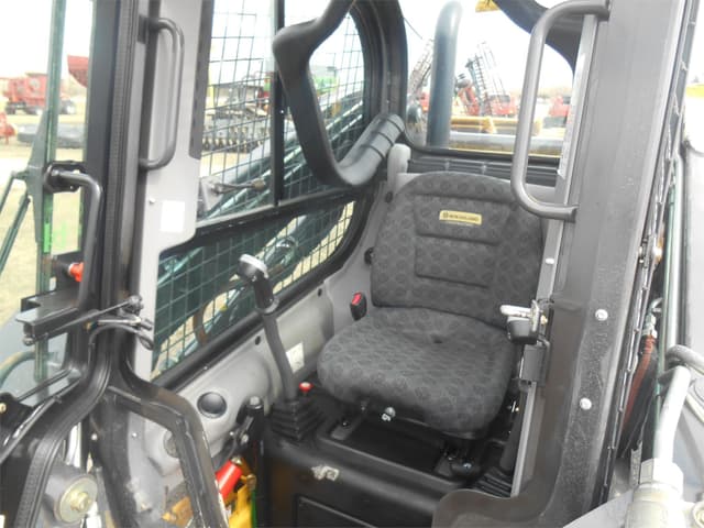 Image of New Holland C245 equipment image 3
