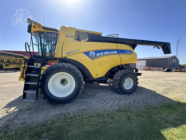 Image of New Holland CR8.90 equipment image 1